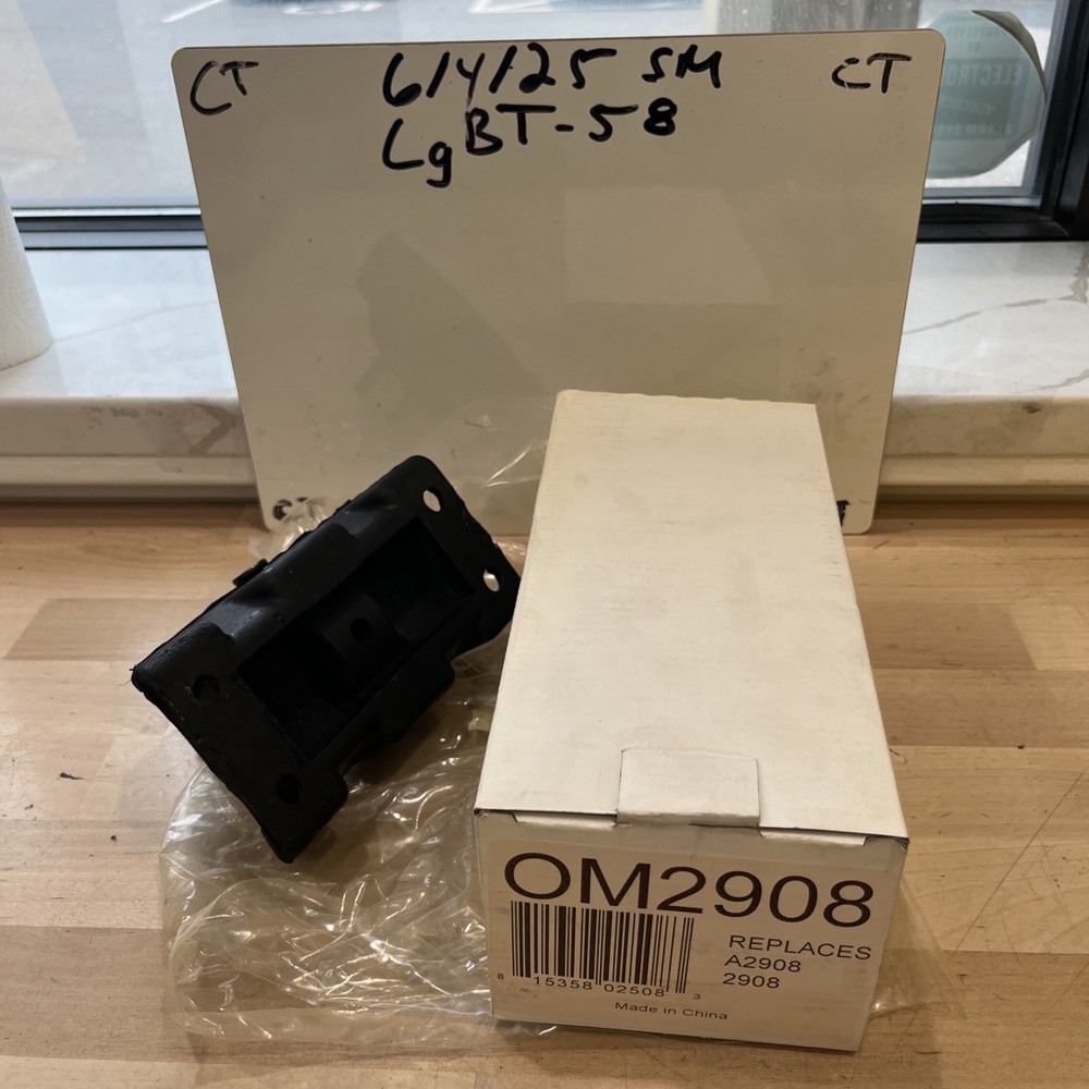 OM2908 Transmission Mount