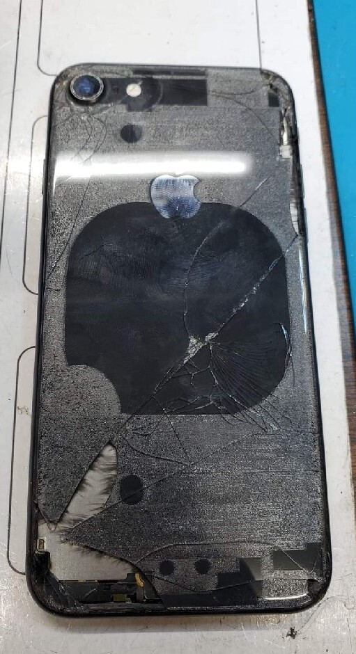 iPhone Back Glass Replacement/Repair Service. 