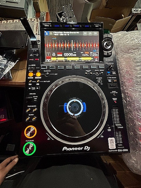 Pioneer DJ: CDJ-3000