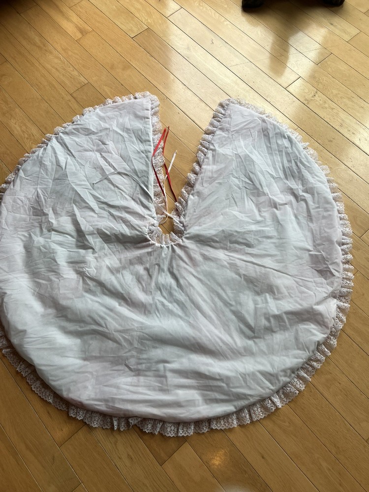Vintage patchwork Christmas Tree Skirt