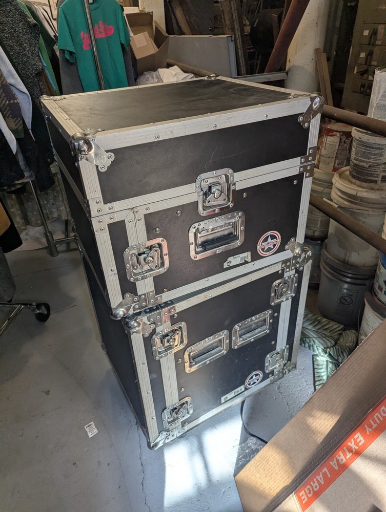 Road Runner 12RRU-AD Hard Case + M4URR