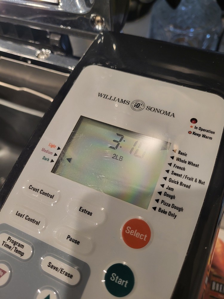 Williams-Sonoma Automatic Bread Maker~WS0401~For Charity