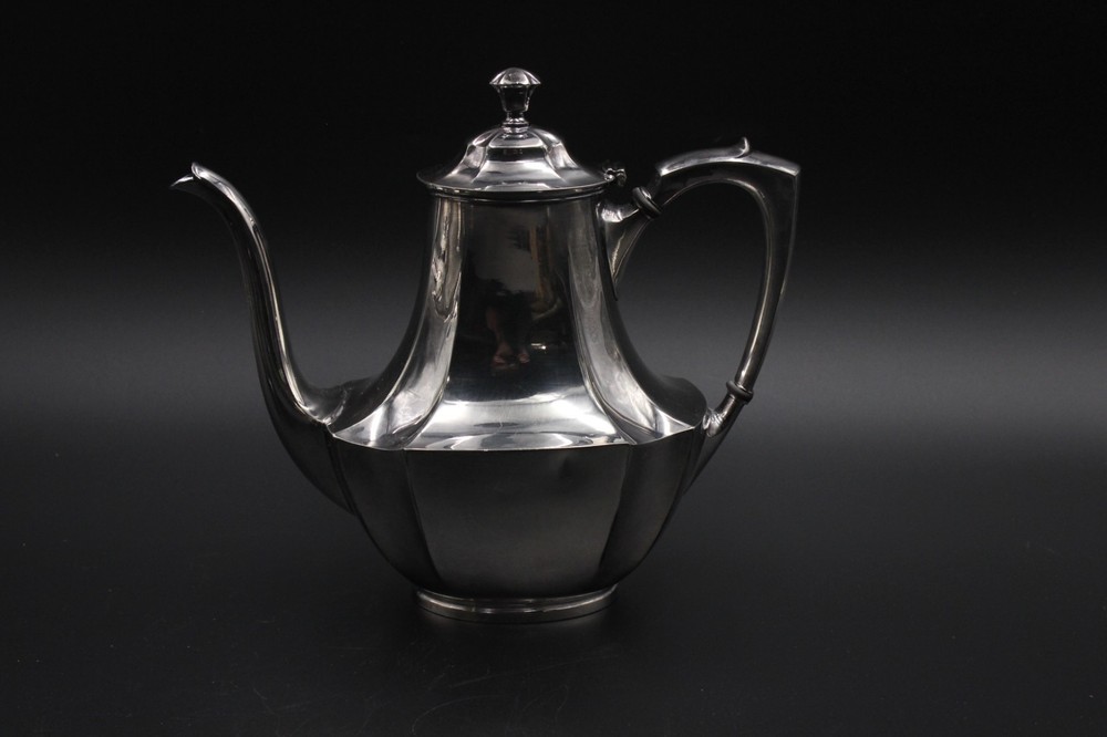 Vintage 4 pc. Silver Plate Tea Set by Wallace / V579 Pattern - Used