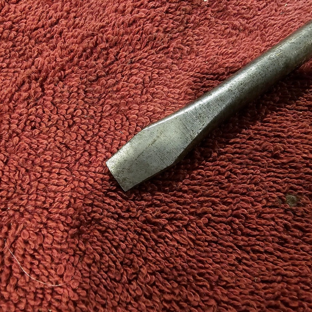Vintage 10-7/8" Irwin Perfect Handle Screwdriver.