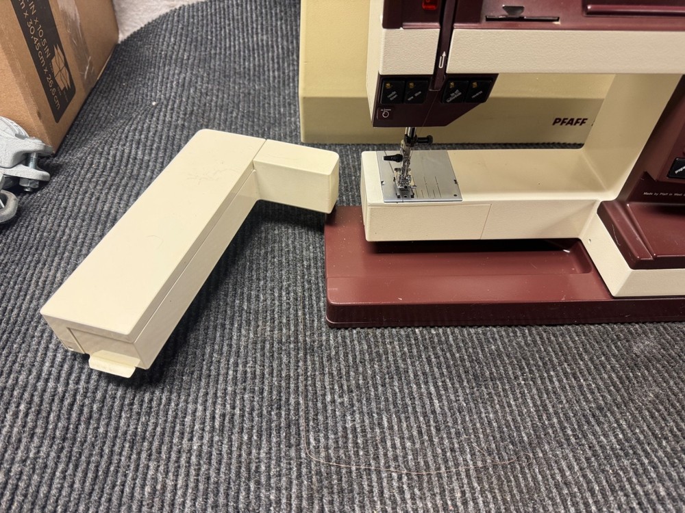 Pfaff Creative 1469 Sewing Machine Just Serviced Great Condition!
