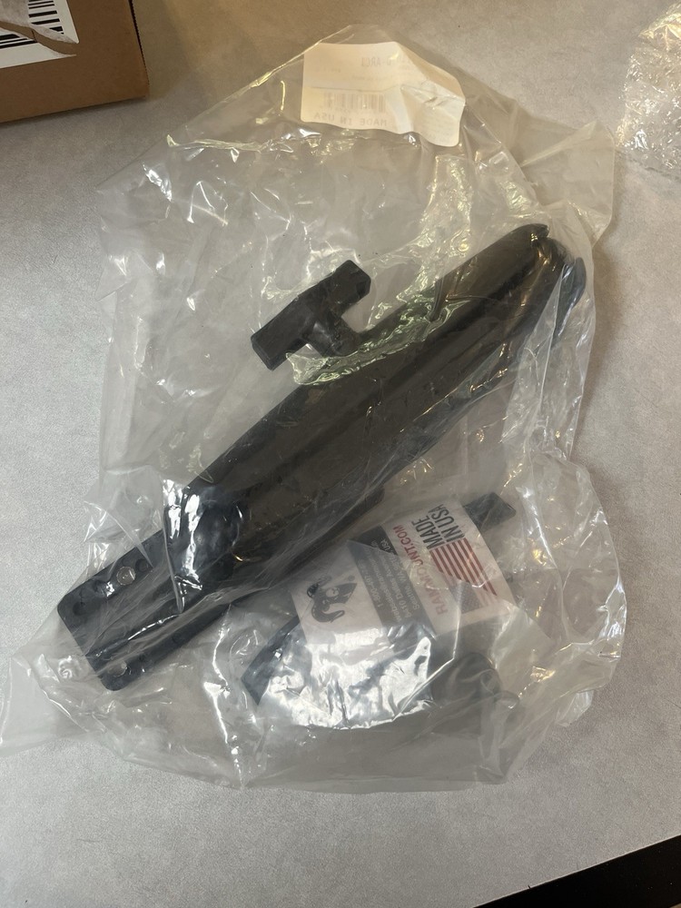 RAM Mount Rectangular 1.5" Ball Plate Long Surface Mount RAM-111U-D-Arc