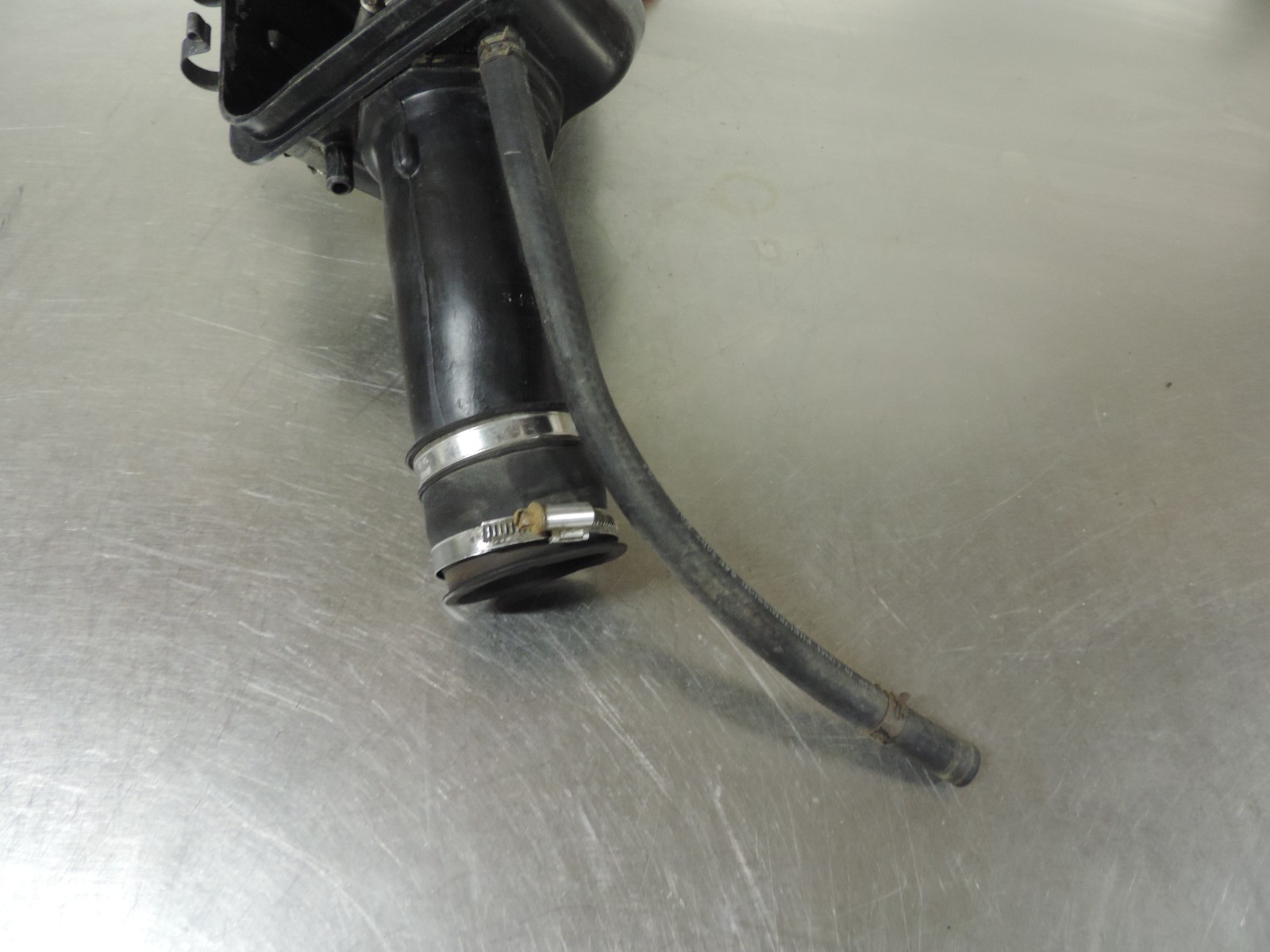 2001 Polaris Sportsman 500 HO Airbox Air Filter Housing Snorkel Lid Intake Tube