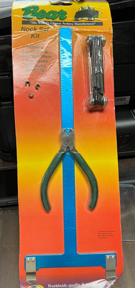 Bear Nock Set Kit 7104 new damaged box