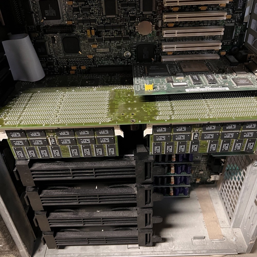 Vintage Intel Sitka Cabrillo SGI Quad Xeon Server Local Bus Memory Riser Card
