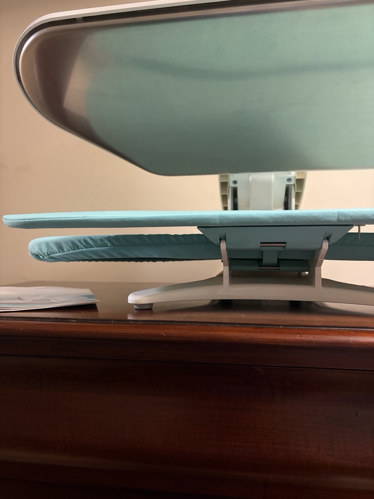 Elnapress Opal Professional Finish Swiss Ironing/Presser in Very Good Condition