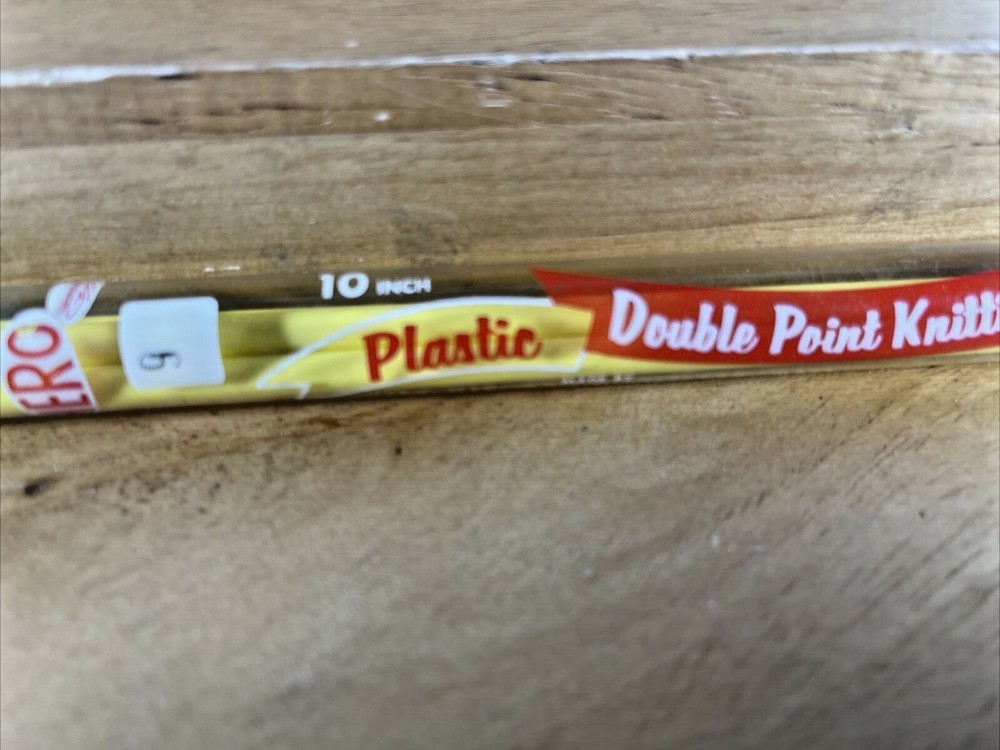 VTG NOS HERO DOUBLE POINTED PLASTIC 9.5" KNITTING NEEDLES 4 PACK