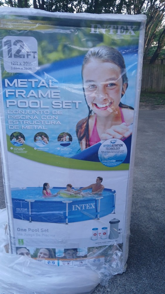 Intex 12 FT × 30 IN Metal Frame Pool Set