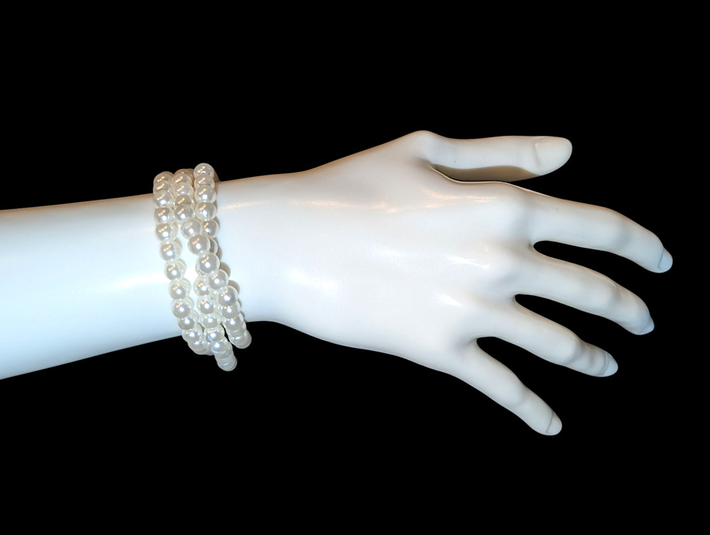 Classic Pearl (3 String) Bracelet