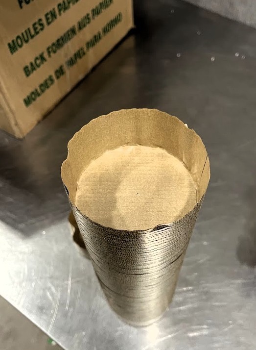 Novacart G9F01001 Panettone P 90/40 6 oz. Brown and Gold Paper Baking Mold