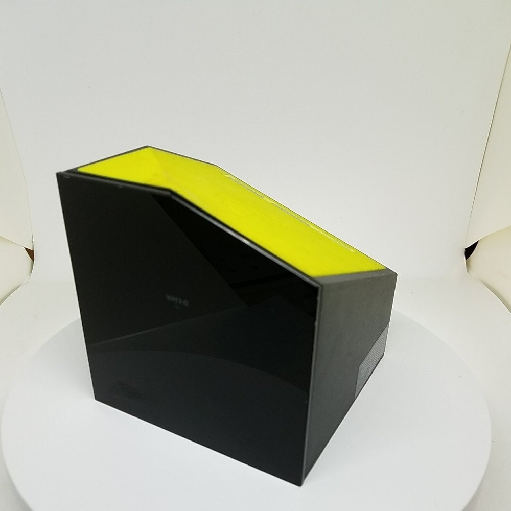 D-Link Boxee Box Digital HD Media Streamer With Adapter