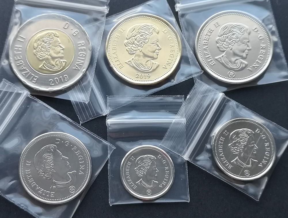 ***CANADA 2019 UNCIRCULATED COINS SET ***