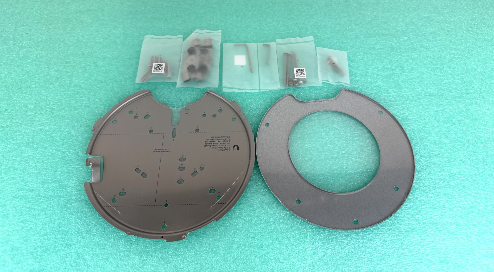 NEW Ubiquiti UniFi U6 Pro-US Mounting Hardware Kit & Mounting Plates