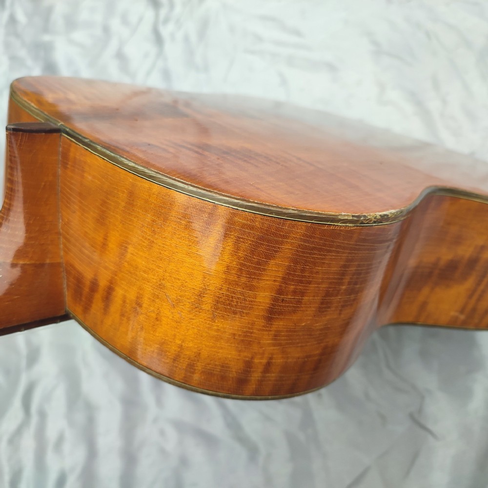 Klasszikus gitár, Hubert Heerbeck gitár