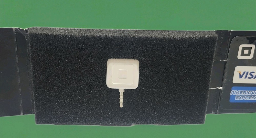Square Card Reader Device For The I-phone Andriod Or Tablets
