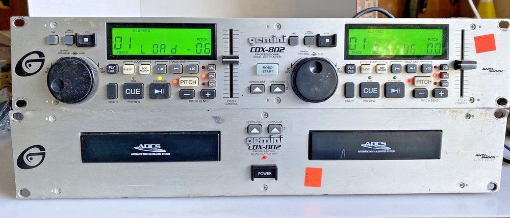 Gemini CDX-802 Dual CD Player. Sold wirelessly, no power cord.