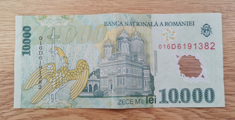 Romanian 10000 polymer Banknote from 2000, 2 pieces