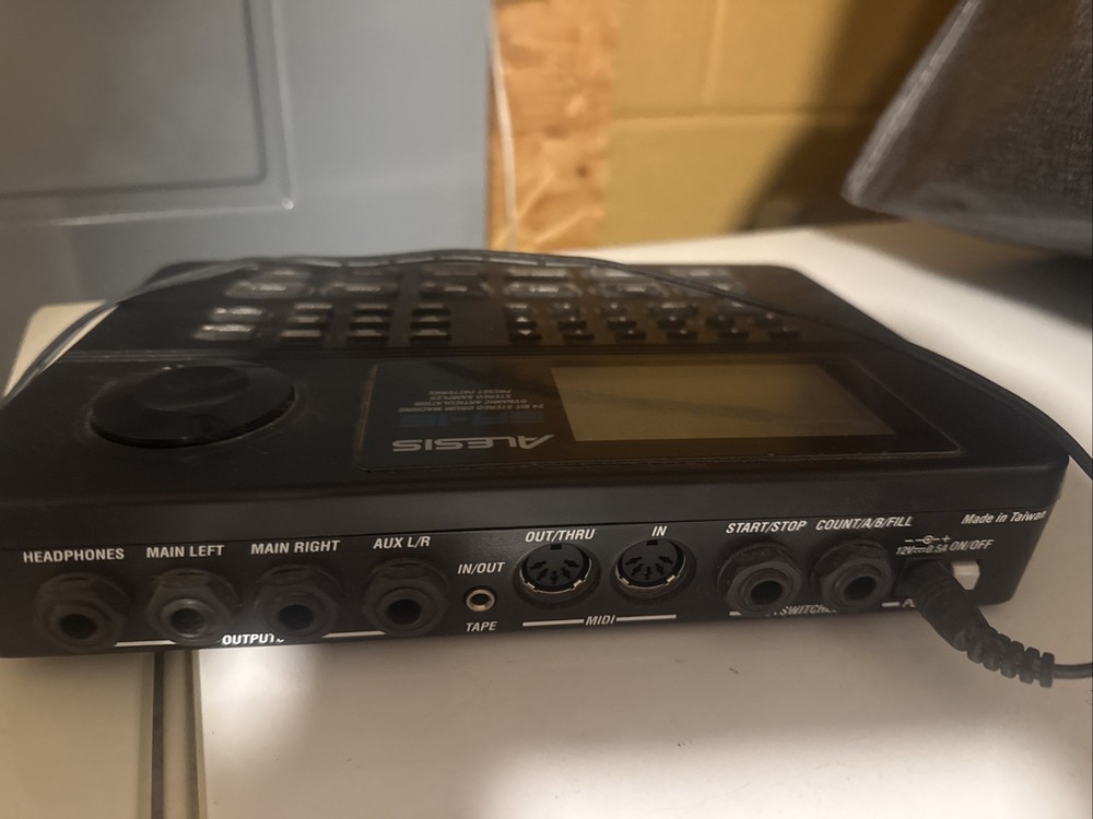 Alesis SR-16 24-Bit Stereo Drum Machine
