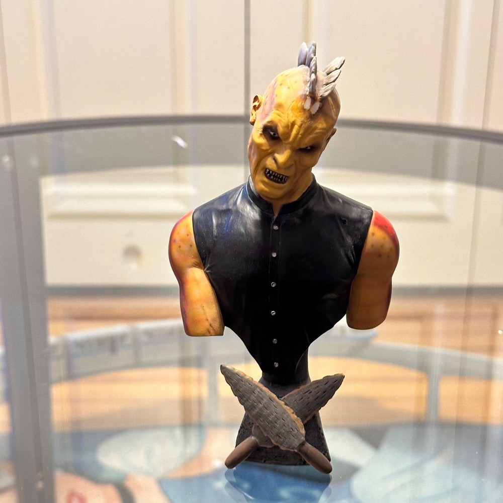 Buffy the Vampire Slayer Kulak Bust DAMAGED PLEASE READ