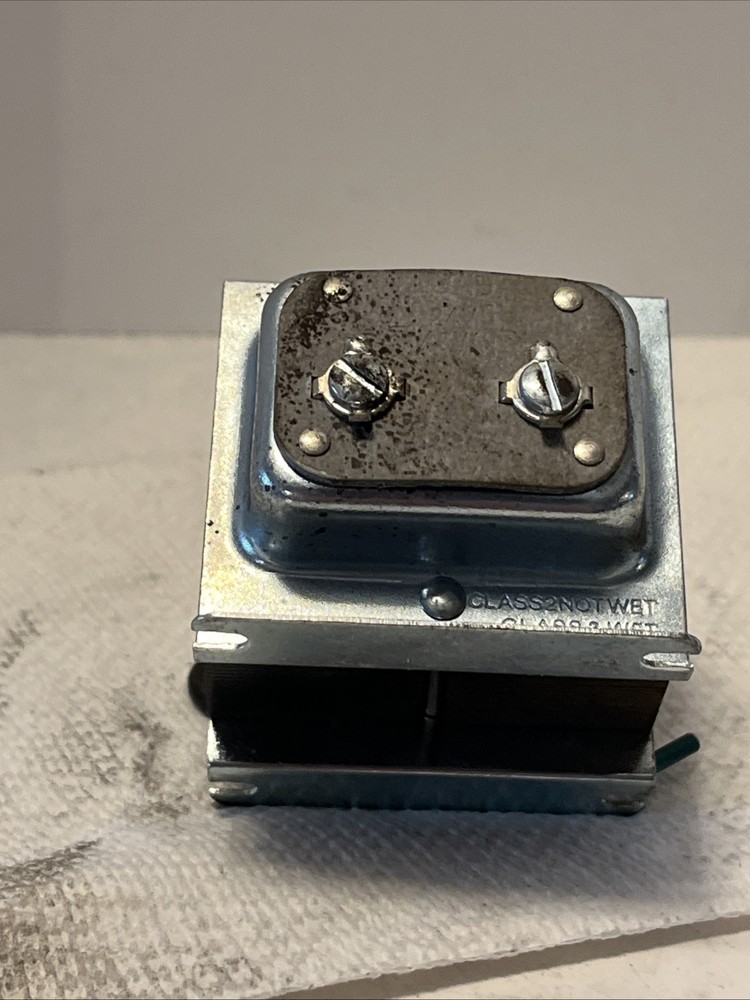 EDWARDS SIGNALING Class 2 Transformer 10520