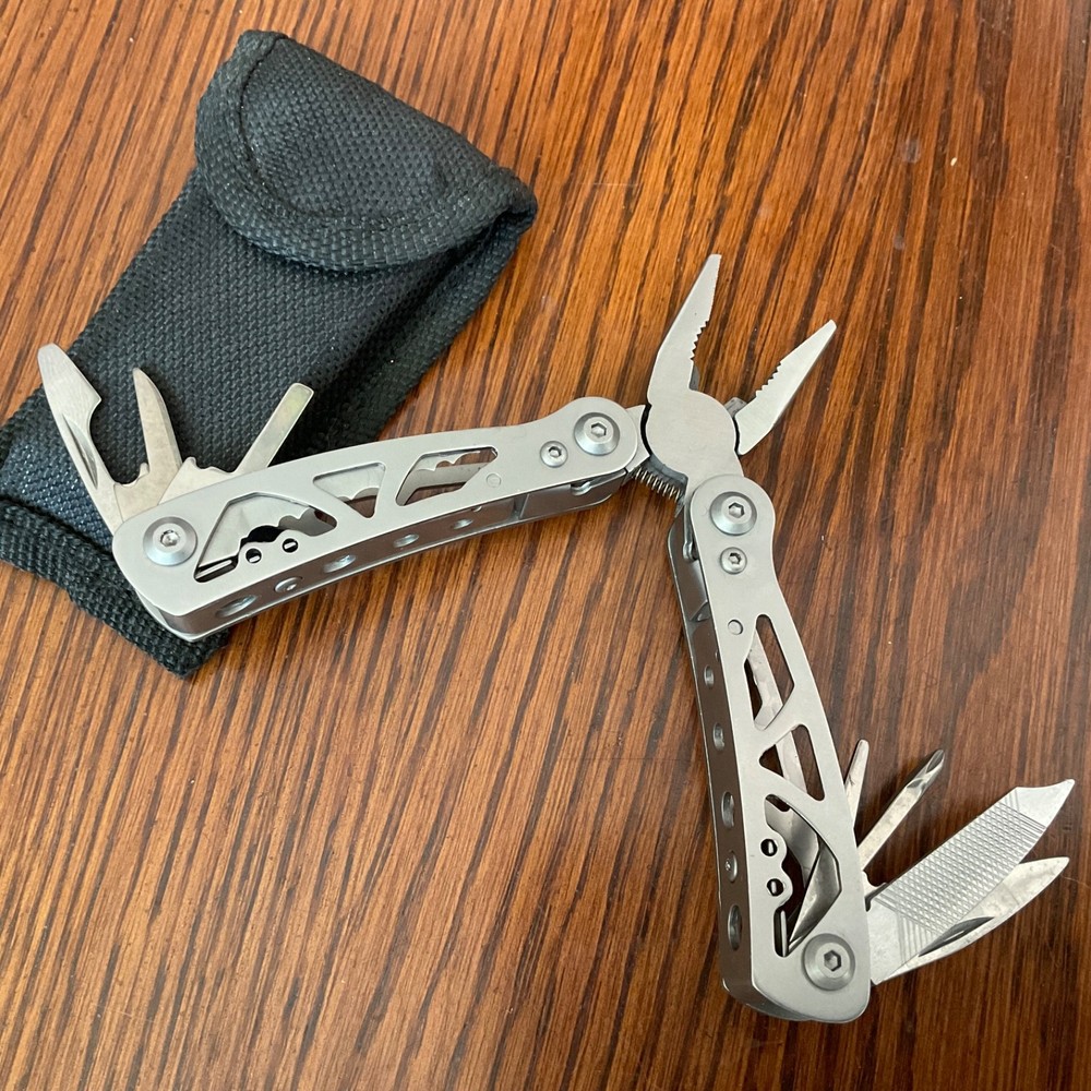 Small Multi Tool with pouch