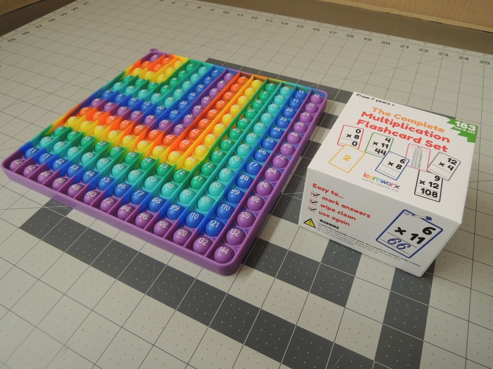 0-12 Learnworx Multiplication Flashcards Set & 1-12 Multicolor Pop Fidget Chart