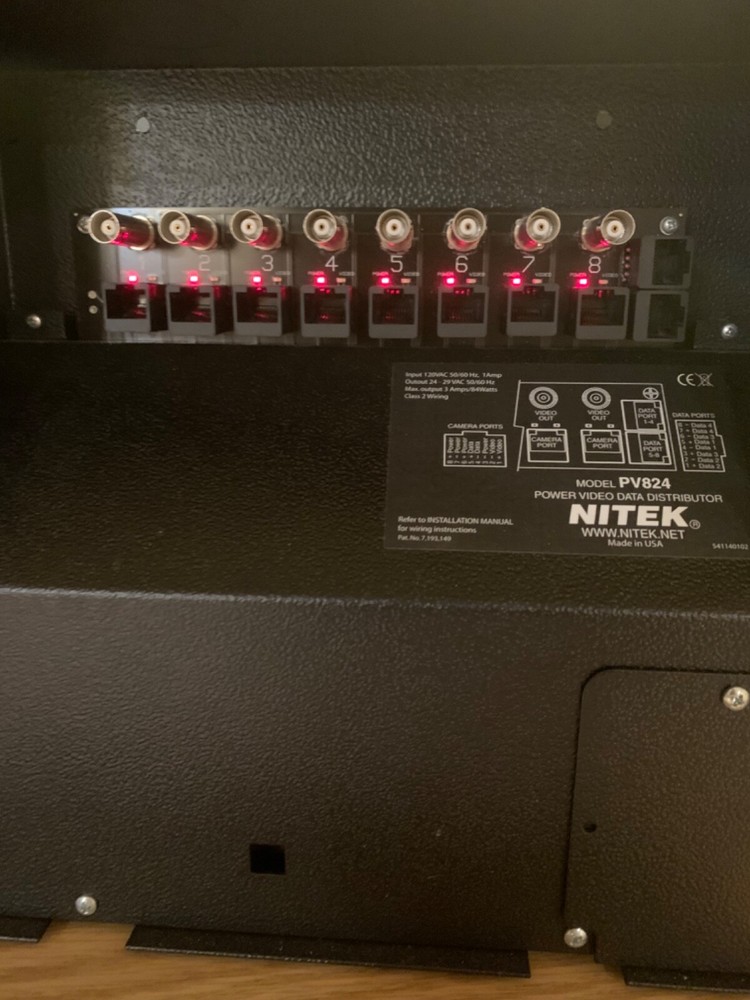PV824 8 Port Analog Video, Power and Data Distribution Unit