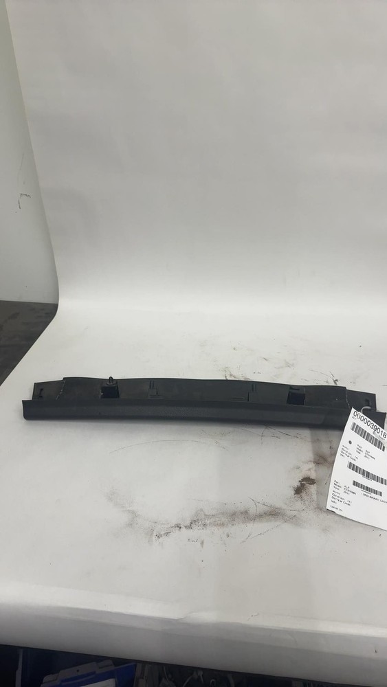 11 Mini Cooper Countryman 3rd Brake Light Avoidance Lamp Scuffed