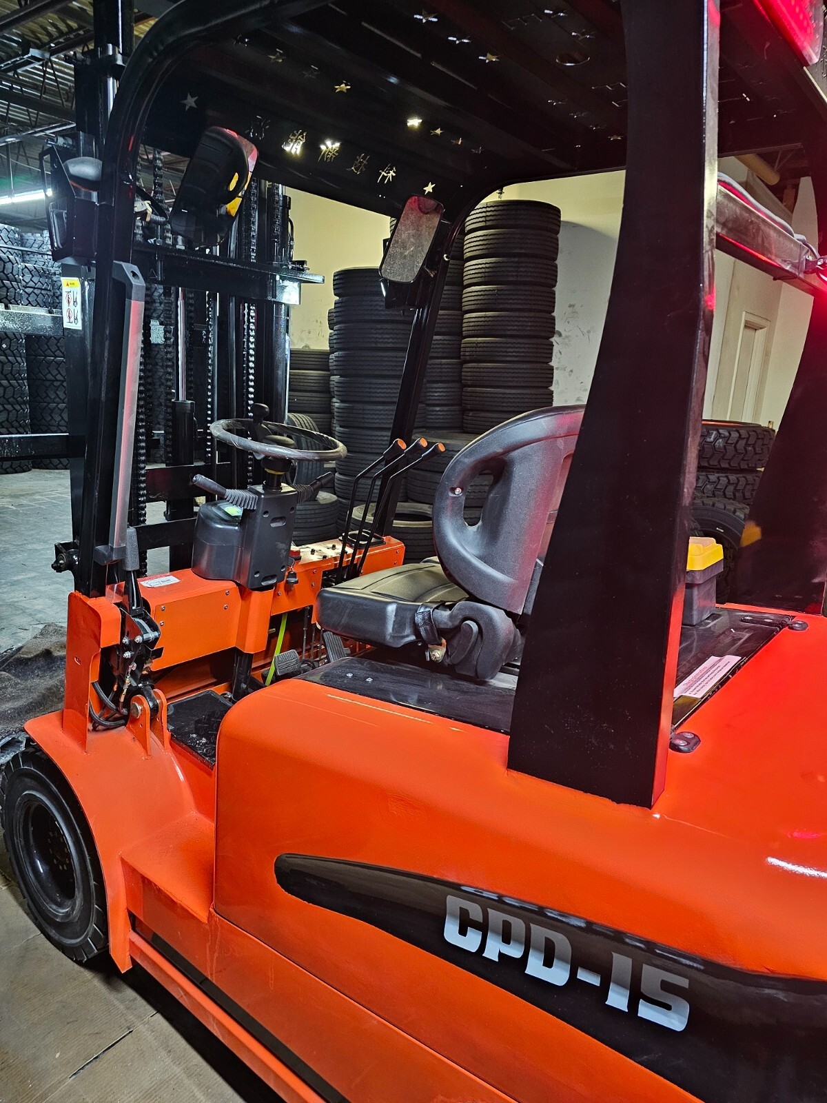 2024 Electric Battery Type 1.5 ton 3,300 lb Cap, 14.5 ft Lifting Height Forklift