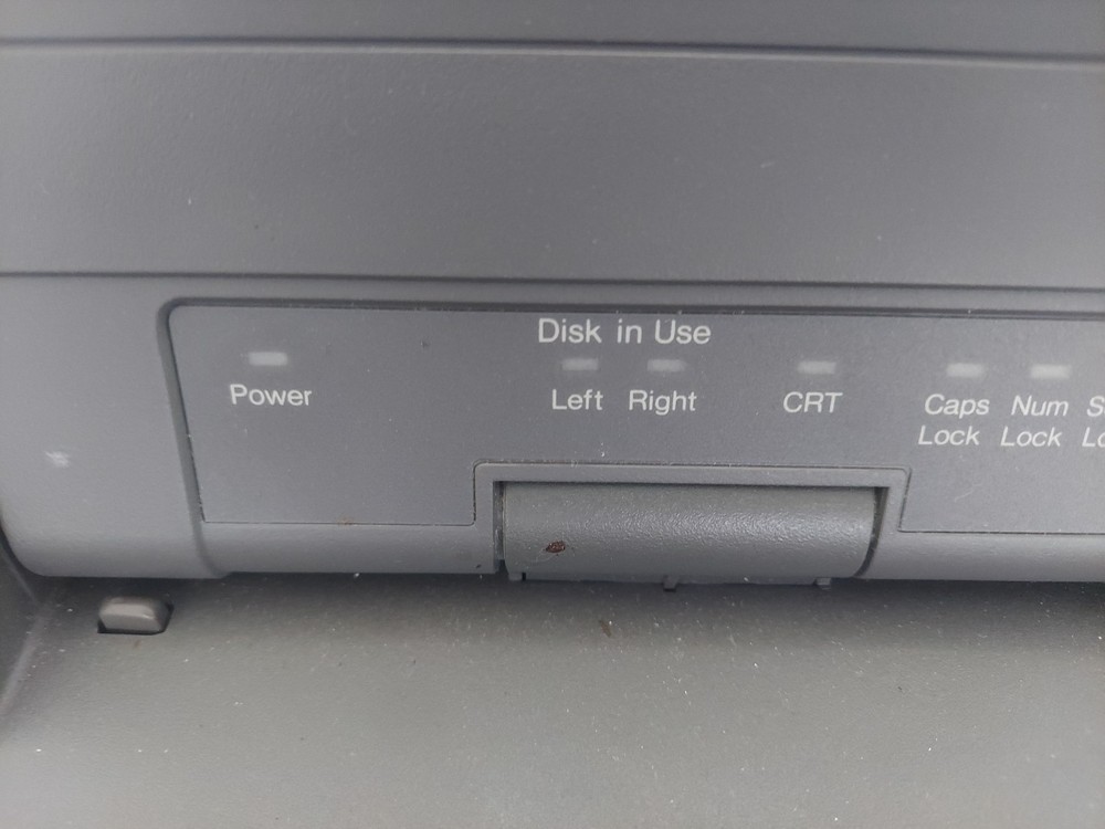 Toshiba T3200 Luggable Notebook Laptop