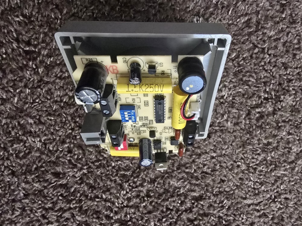 PARTIAL Wheelock UTA-WH Universal Telephone Alert With Strobe STROBE & PCB ONLY