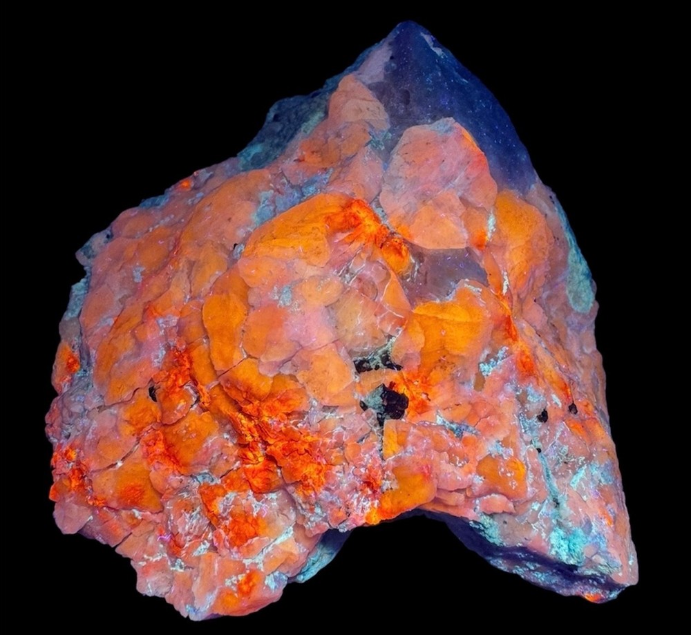 710 Gr. Fluorescent Phosphorescent Tenebrescent Hackmanite Crystals On Mtrx @Afg