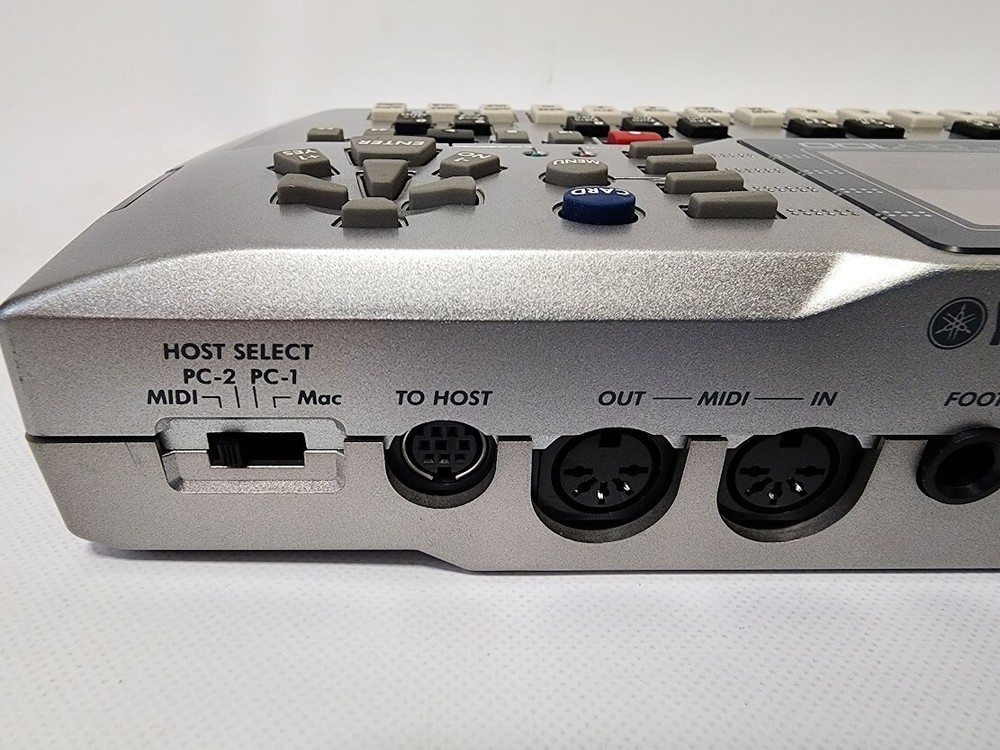 YAMAHA QY100 Sampler Sequencer Sound Module Rhythm Machine