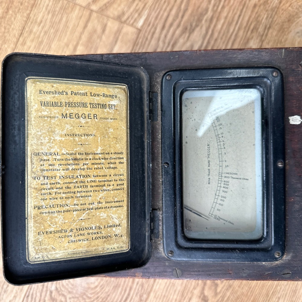 Evershed's Vintage MEGGER Testing Set Low Range Variable Pressure