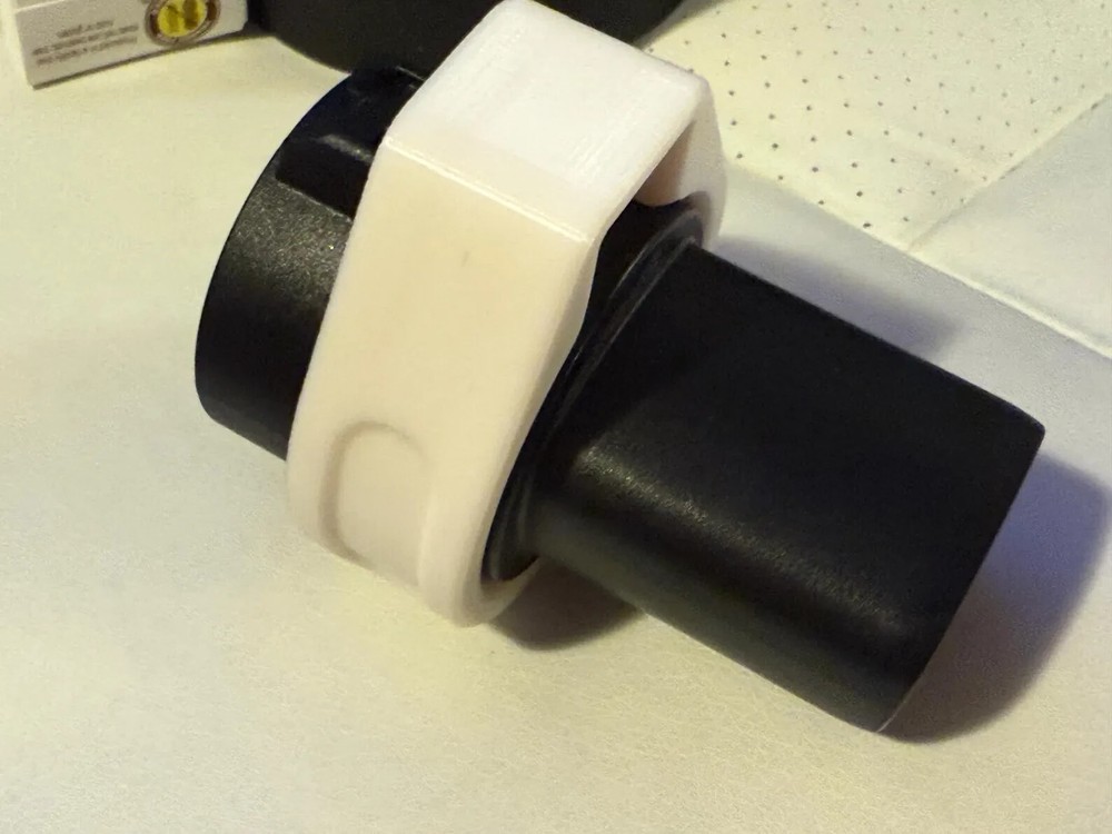 Tesla Model 3 / Model Y J1772 Charge Adapter Lock V2