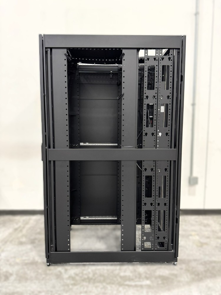 APC NetShelter 42U SX Base Rack (AR3350)