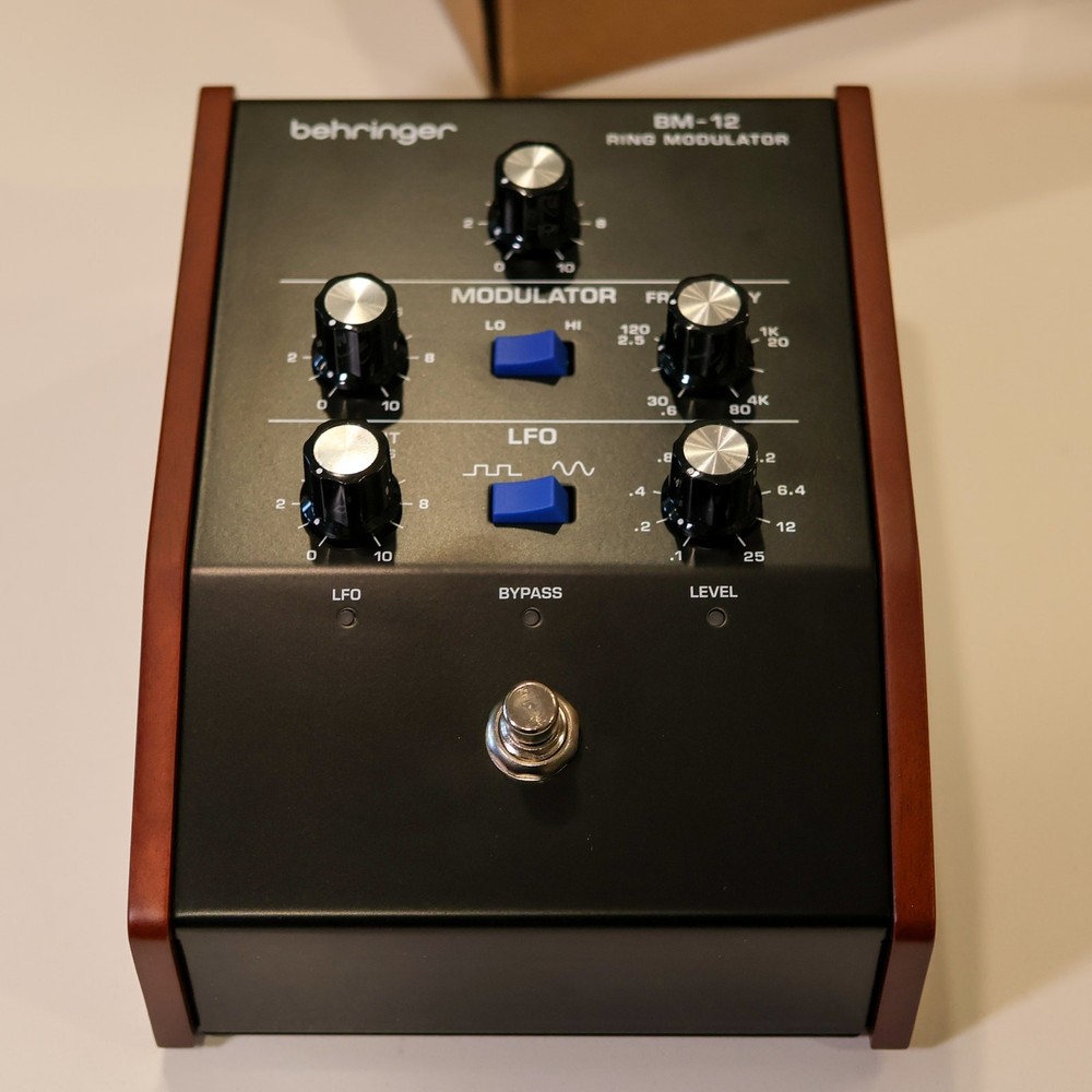Behringer BM-12 Ring Modulator Effects Pedal