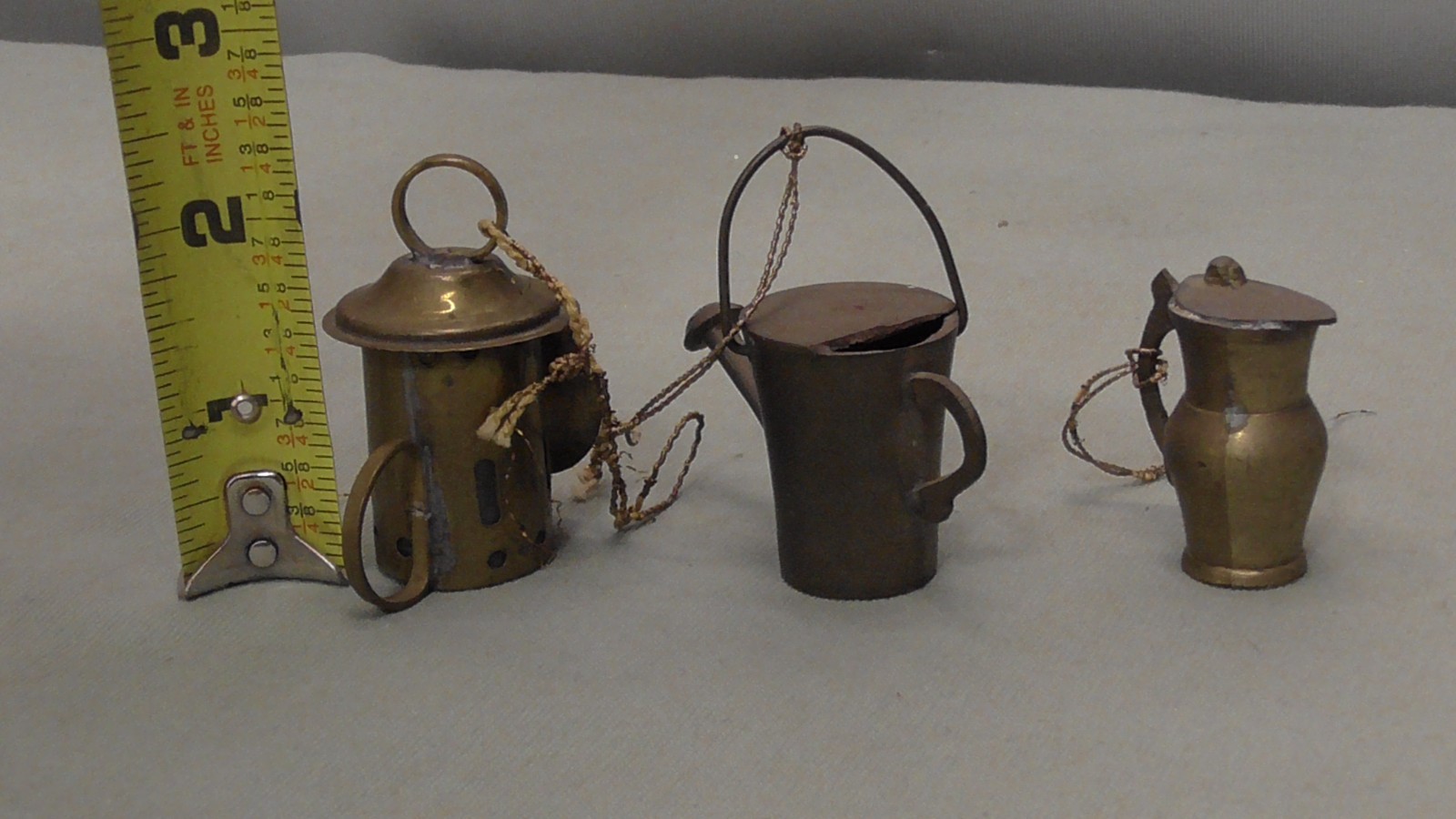 VINTAGE / ANTIQUE MINIATURE BRASS LAMP watering can and pitcher