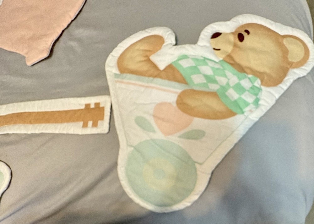 Daisy Kingdom Pull Toy Parade Crib Set