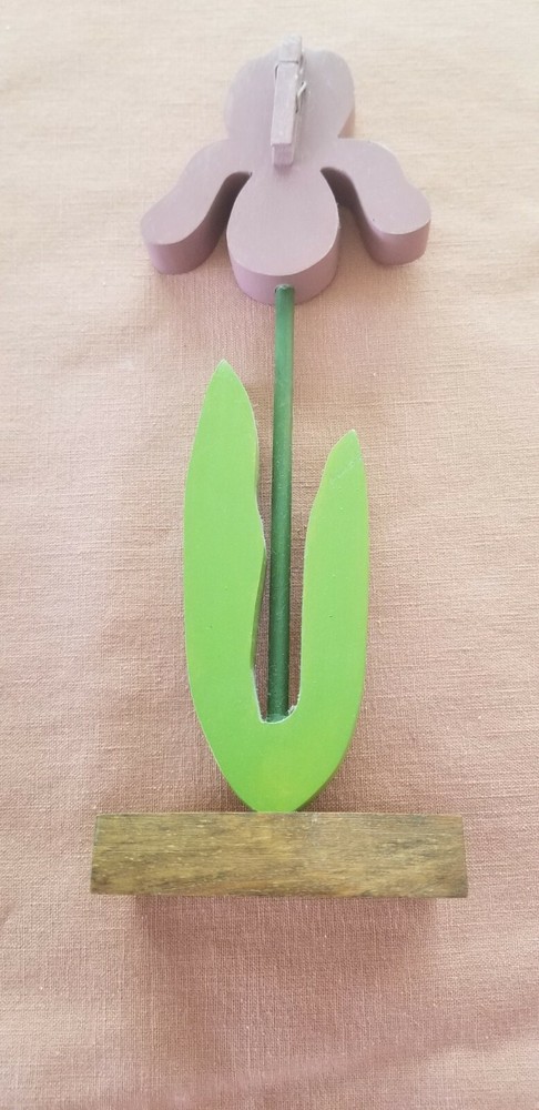 Wood Tulip (holds notes or recipes)