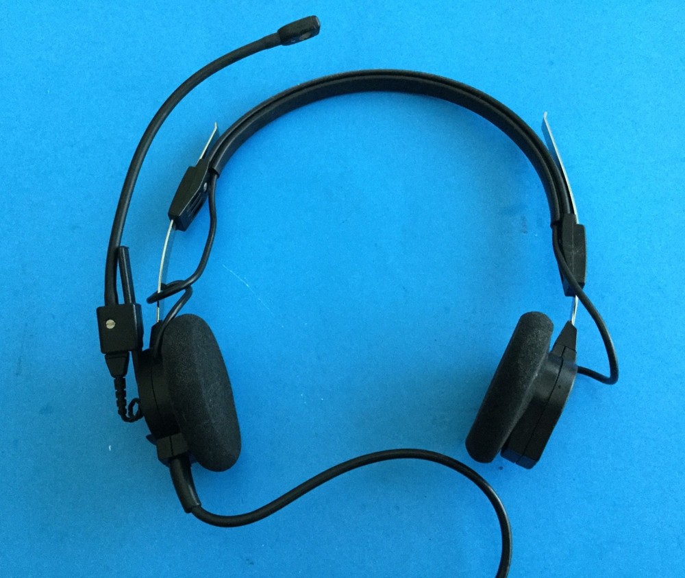Telex Airman Pilot Headset 750