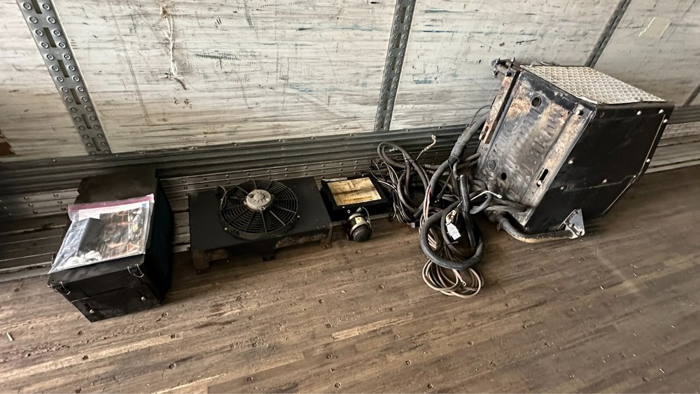 Thermo King Auxiliary Power Unit (APU)