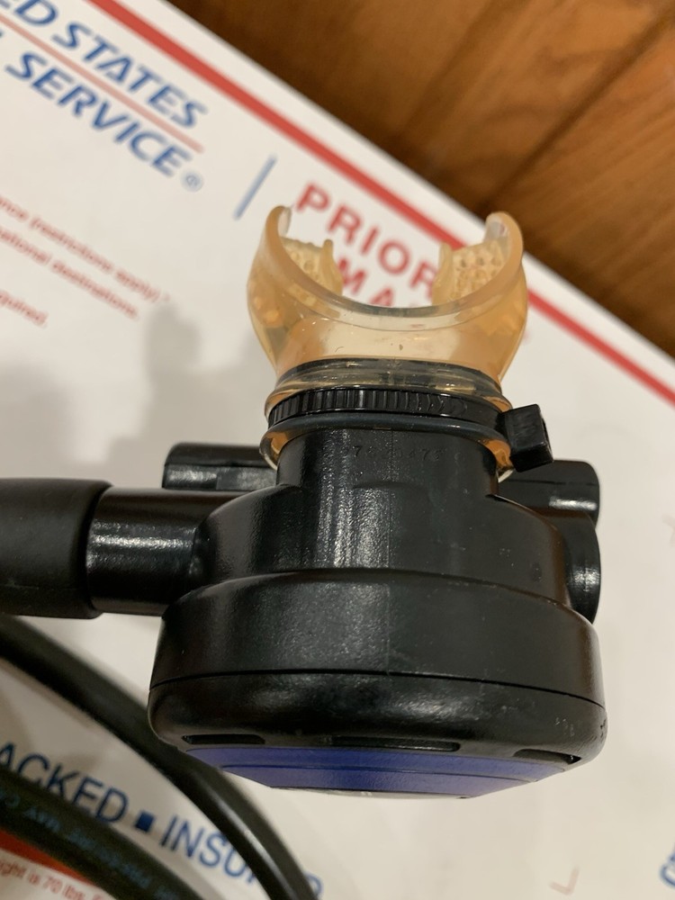 Oceanic Scuba Regulator Set w/Pressure Gauge, Compass & Data Plus Dive Computer