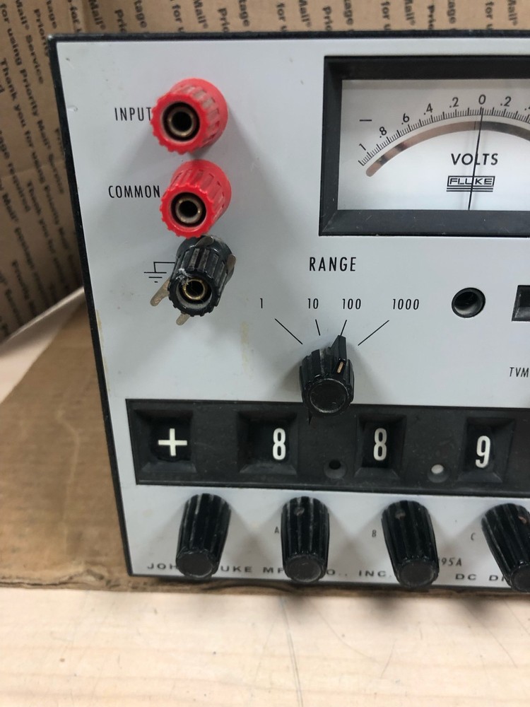 PARTS! John Fluke Model 895A DC Differential Voltmeter MISSING COVER (UNTESTED)