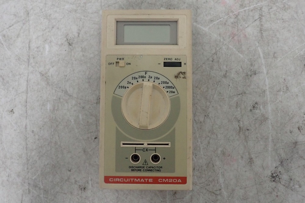 Beckman Circuitmate Model CM20A Digital Capacitance Meter with Manual