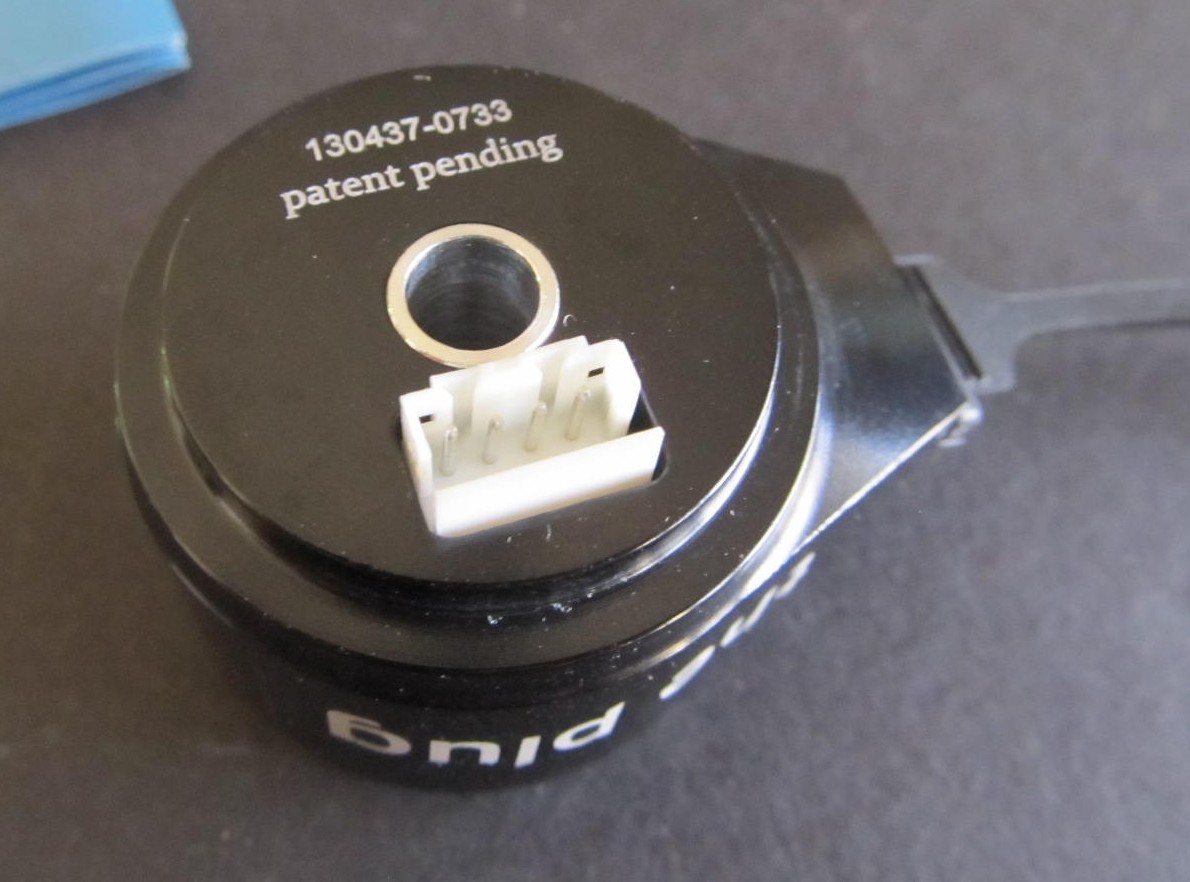 Tout Terrain The Plug III - Stem-Mount USB Charger for Dynamo Hub